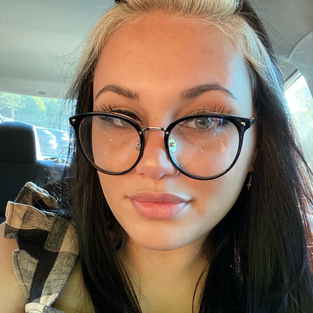 Meet your Posher, Jasmin